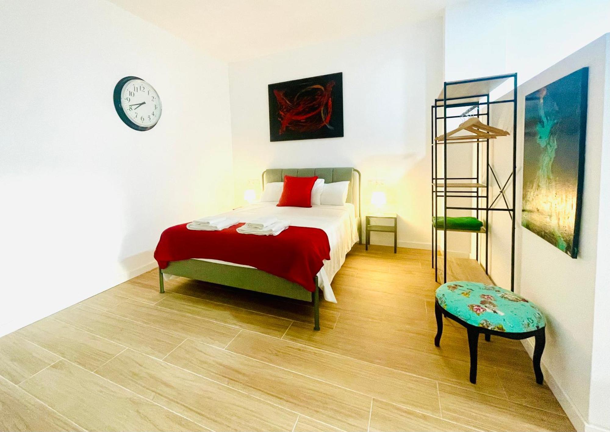 Completo Y Bello Apartamento En Malaga Luaran gambar